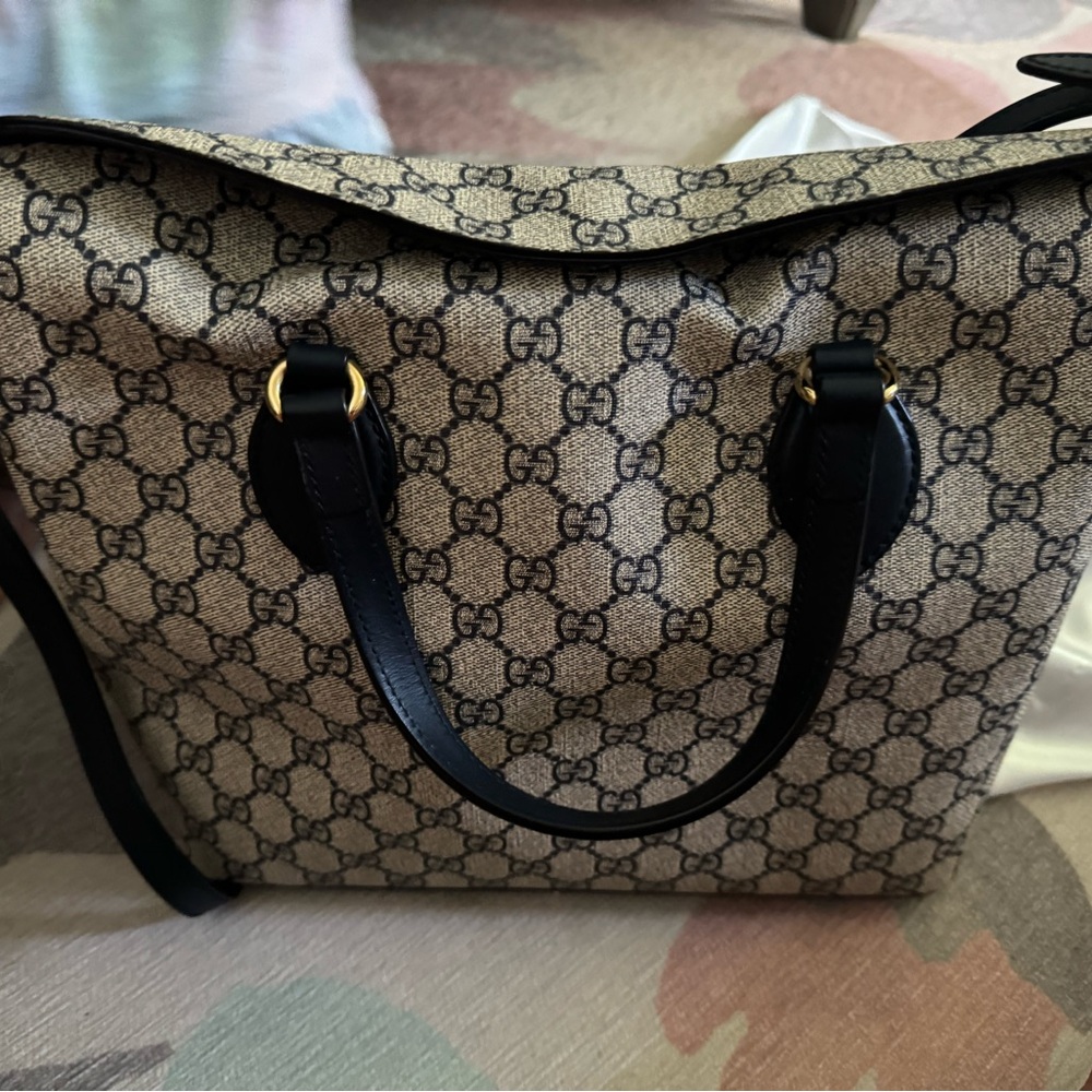 Gucci Crossbody bag